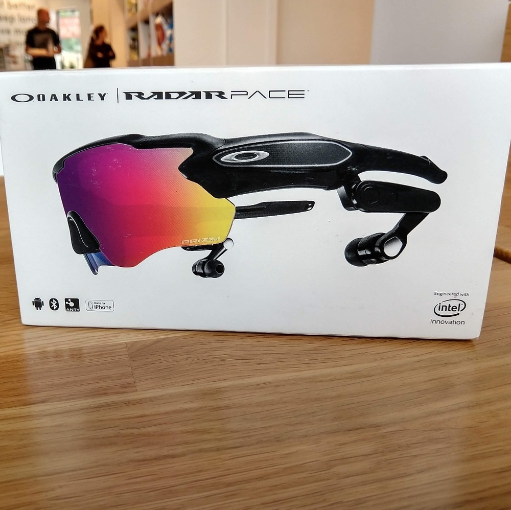 OAKLEY RADAR PACE!!